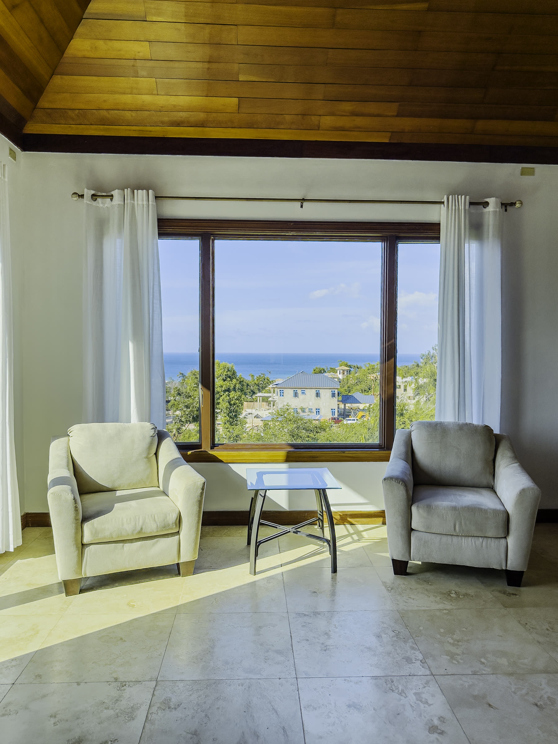 A glimpse of Kolibri Villa