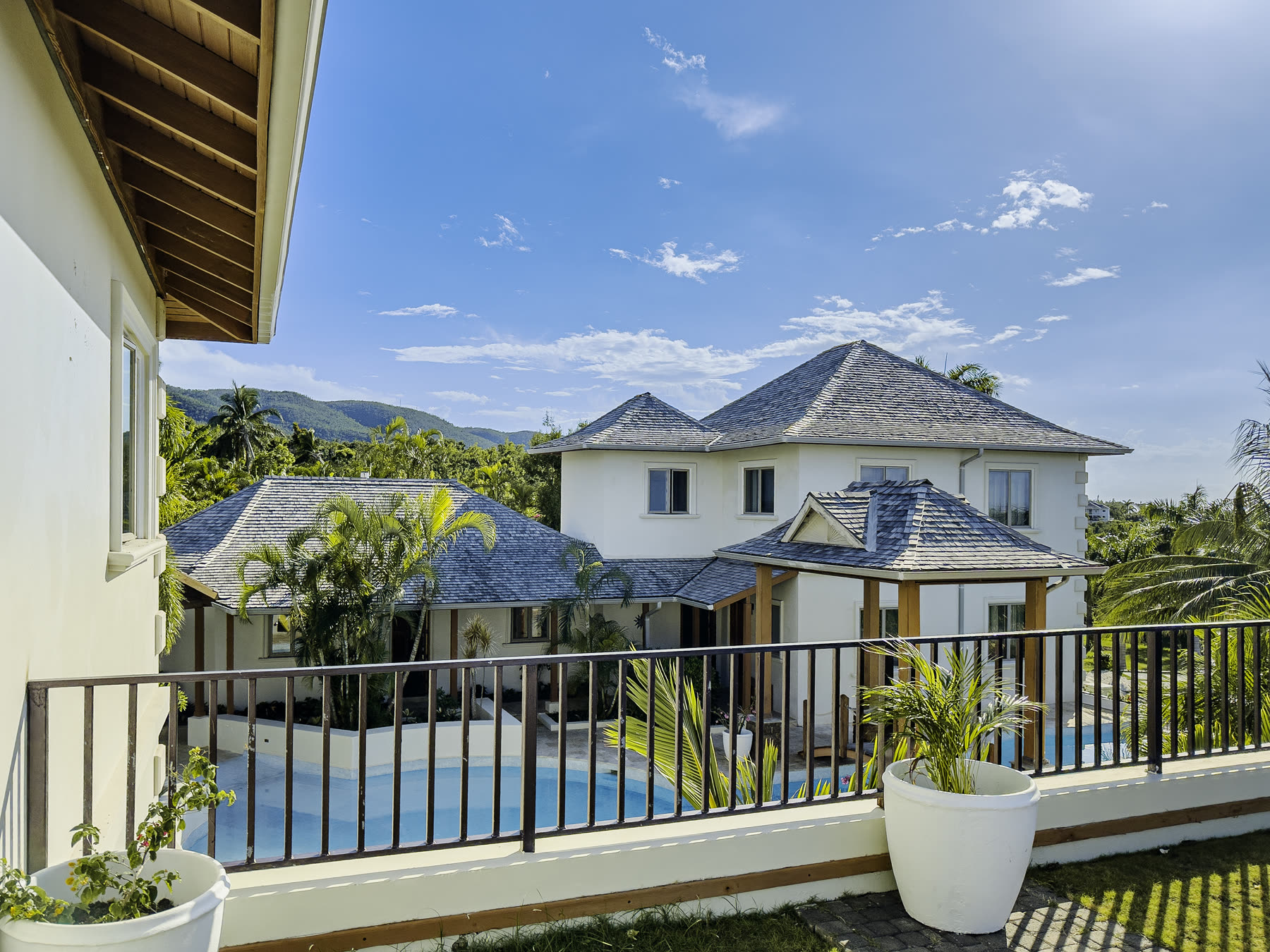 A glimpse of Kolibri Villa